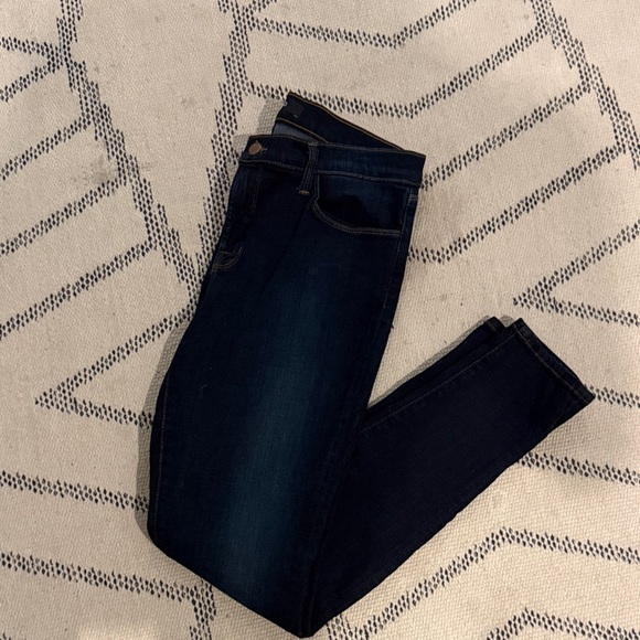 J Brand Denim - J Brand Dark Wash Women’s Jeans - Classic Slim Fit size 32